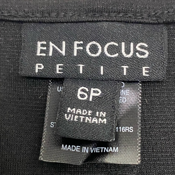 En Focus Studio Black and White Sleeveless dress with
Open Back size 6P - Picture 5 of 9